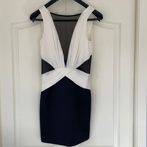 BEBE Black & White Deep V Mesh Insert Dress Small - Picture 6 of 14